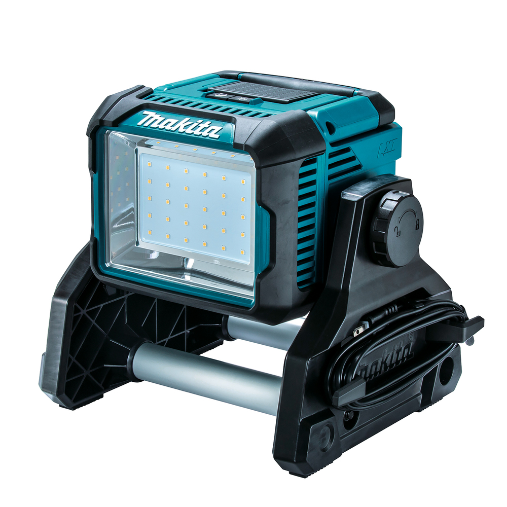 Lampe de poche sans fil Makita DML811