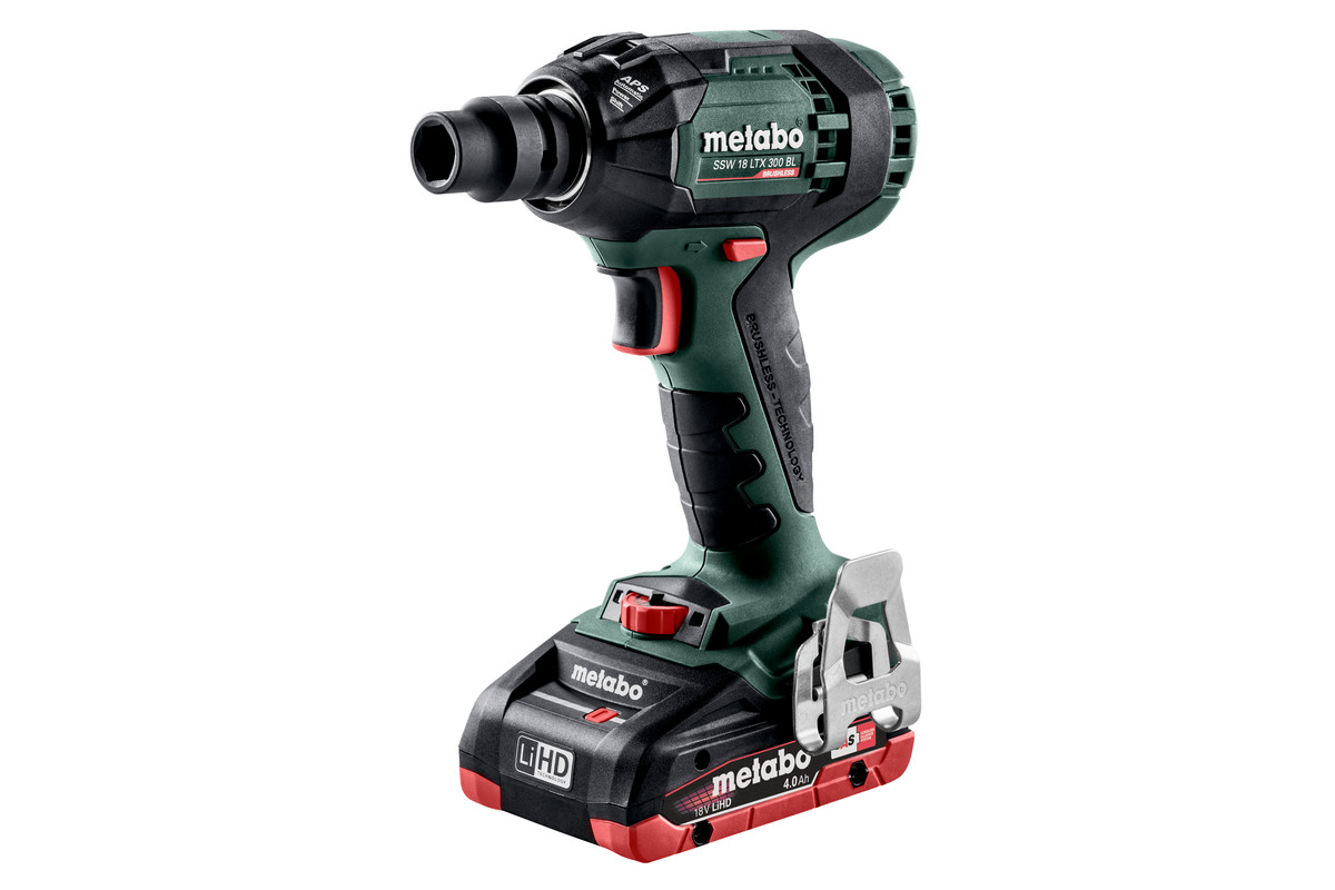 Clé à chocs Metabo SSW 18 LTX 300 BL; 18 V; 2x4,0 Ah accu.