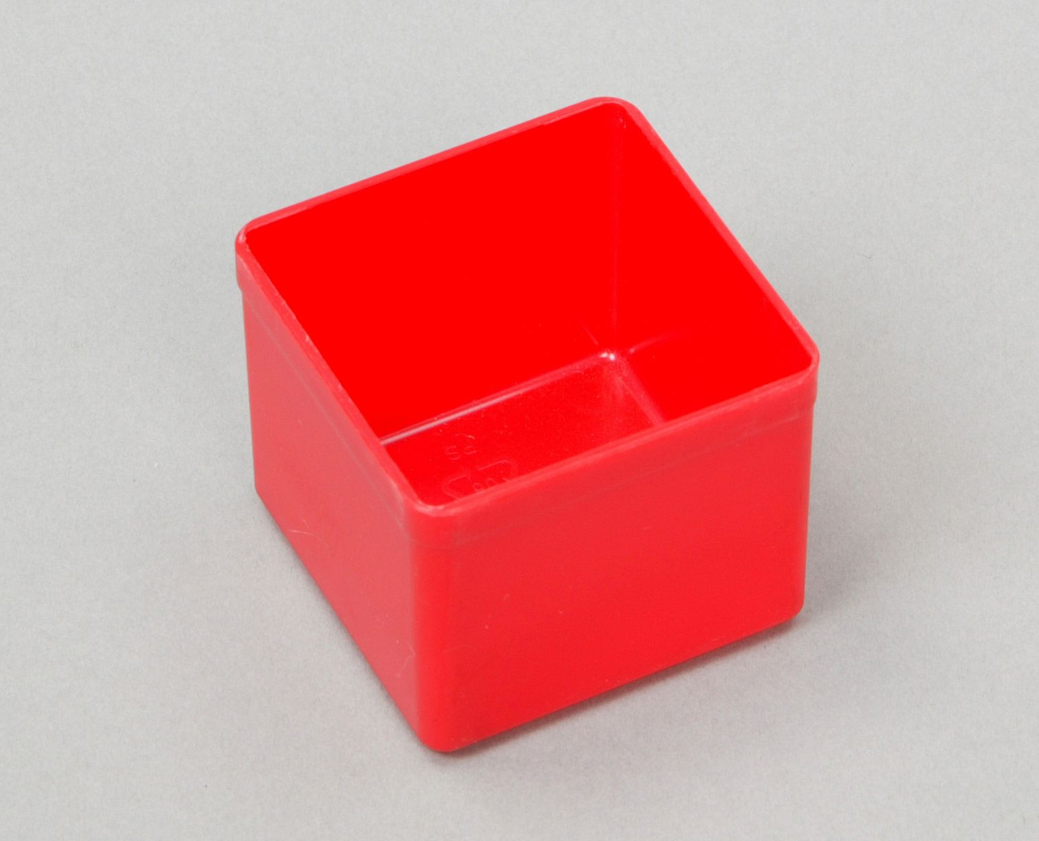 Boite en plastique Allit EuroPlus 45/1; 54x54x54 mm; rouge