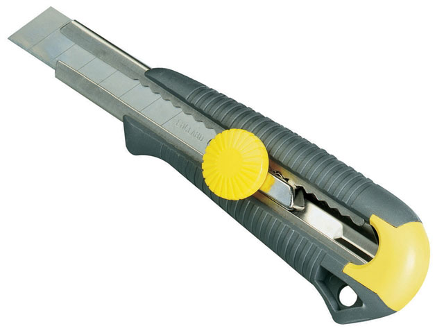 Couteau avec lames remplaçables Stanley MP18; 18 mm